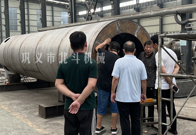 客户参观木材草莓视频在线观看视频生产制造现场