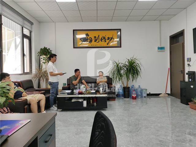 客户实地考察对草莓视频在线观看视频有了更深入更全面地了解