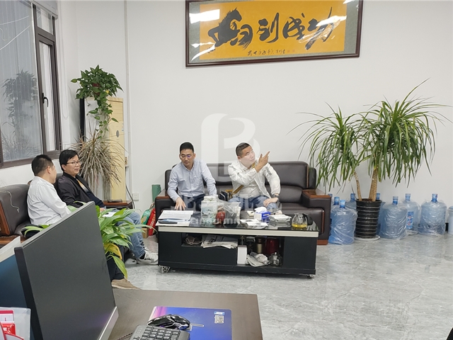 锂电池草莓视频在线观看视频建立绿色回收体系,吸引客户前来考察